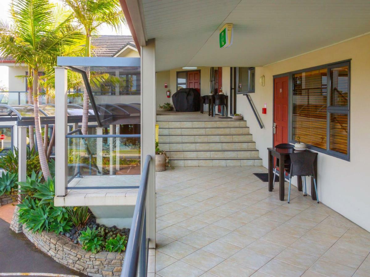 Whangaparaoa Lodge Exterior foto